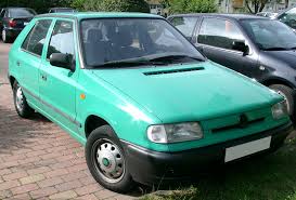 Měla nahradit model škoda felicia, ale necelé dva roky se ještě vyráběla po fabia druhé generace (5j) dorazila na trh v roce 2007. Skoda Felicia Tractor Construction Plant Wiki Fandom