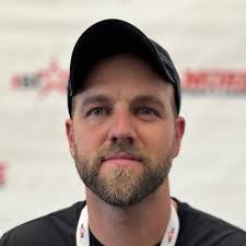 Brad Ogden's Instagram, Twitter & Facebook