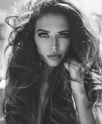 Royalle Modelling Archives