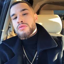 Sergio Rich's Instagram, Twitter & Facebook