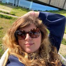 Help us wish Leonardo DiCaprio a happy birthday by flooding our comments  with the Gatsby gif... yes, *that* one! 🍾🎆