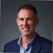 Pete Moe's Instagram, Twitter & Facebook