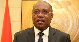 Manuel Augusto em Paris para consultas políticas