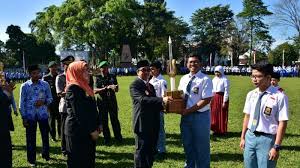 Menjadi siswa teladan termasuk pencapaian besar dalam karier akademik. Hardiknas 2017 Kota Salatiga Kembali Panen Prestasi Tribun Jateng