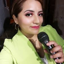 Música|| ¡Orgullo peruano! 🇵🇪 La cantante Karol G no ocultó su emoción al  ver la versión peruana de su tema “Papasito”, interpretado por el grupo “La  Palizada Peña Show”. Esta adaptación, con