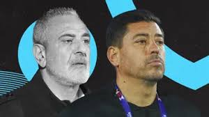 Manuel Mayo entregó regalo a Marcelo Salas en Temuco