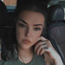 How to paint an accent wall with light purple and light grey colors?