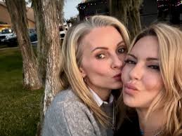 my kind of weekend 💌✨🍸🌞🍒