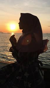 Bernama lengkap ria yunita, gadis berhijab ini menuai kesuksesannya dengan menjadi selebgram, atau selebriti. Ria Ricis Wallpaper Foto For Android Apk Download