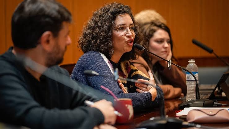 93 tuits después: Julia Mengolini y un caso testigo para la libertad de  prensa en Argentina - Agenda Estado de Derecho