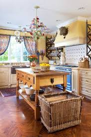 Easy Kitchen Lighting Fixture Projects To Complement The Bathroom In Your Cottage Country Kitchen Lig Country Kitchen Country Kitchen Lighting Kitchen Design