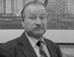 Obie usłyszały zarzuty krawczyk spędzi święta w domu? Gustaw Lutkiewicz Nie Zyje Aktor Z Serialu Alternatywy 4 Mial 93 Lata Naekranie Pl