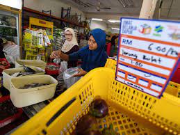 Membuka 30 unit agrobazaar kedai rakyat di seluruh negara mempromosi menu rakyat 1malaysia memperbanyakkan program ladang kontrak. Fama Bantu Usahawan Runcit Luar Bandar Mynewshub