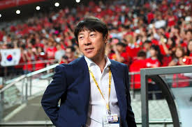 Shin as manager of seongnam ilhwa chunma in 2010. Shin Tae Yong Bring His 2018 World Cup Assistants To Indonesia Football Tribe Asia