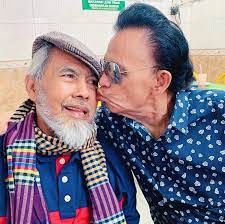 .dunia (4.26mb) dan streaming kumpulan lagu biduanita negara datuk sharifah aini meninggal dunia (4.26mb) mp3 hasil diatas adalah hasil pencarian dari anda biduanita negara datuk sharifah aini meninggal dunia play download. Hail Amir Photos Facebook