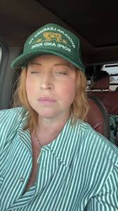 She broke?! You broke? Who broke?! That banking app ain't even acting ...