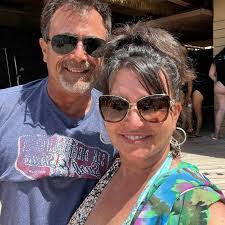 Leia Larson's Instagram, Twitter & Facebook