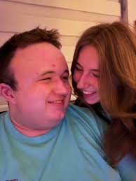 Back together again ❤️ They say absence makes the heart grow fonder… and  today I can preach it from the rooftops. It's been extremely difficult the  last 10 days, things ending on