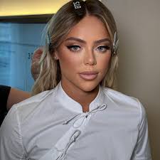 Iris Knowles 🤩 DIVA with a little touch of my makeup 😘 #nycmakeup  #weddingmua #softglam #glammakeup #weddingmakeup #bridalbeauty #makeuplover  #makeuplook #makeuptutorial #glam #makeupideas #makeupartistsupport  #makeupgoals #nycmua #nycmakeupartist ...