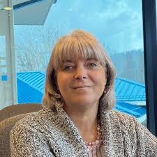 Hope Gas volunteers bring 'Hope to Veterans' by sprucing up West Virginia  Veterans Nursing Facility