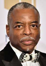 Obejmij mnie (2008) reżyseria, scenariusz, produkcja