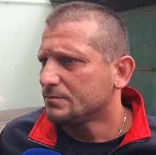 Ho la febbre da ieri perciò allenterò un po' in questi giorni, ma una cosa  voglio dirla sperando di farmi capire… Non sono padre, e a oggi non credo  vorrò diventarlo perché