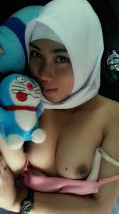 Jilbab Cum On Face