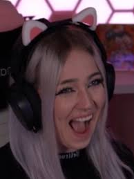 Streaming Mishap: Hilarious Chaos Ensues!