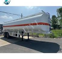 32t Heavy Duty Single Point Suspension 45cbm Stainless Steel Oil Fuel Tanker Semi Trailer Dual Bogie Axle Road Tanker for Petrol Diesel Oil Fuel