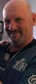 Karen Brander's Instagram, Twitter & Facebook