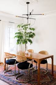 Inspiration For A Fresh Classic Dining Room With A Touch Of Boho And Glam Love The Rattan Backs Of Classic Dining Room Bohemian Dining Room Modern Dining Room