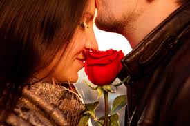 And when our lips meet, i kiss her soul. What Does It Mean When A Guy Kisses You On The Forehead These 5 Things Will Tell You India Com