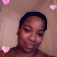 This nigga @lilduval want me to be 7 ft nigga we da same size 😂😂😂😂