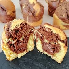 Muffins Marbres Fourres A La Pate A Tartiner Companion Ou Non Recette En 2020 Gateau Marbre Moelleux Recette Petit Gateau Mousse Au Chocolat Facile