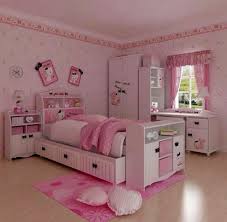 Gambar dan lukisan pemandangan alam yang diposkan berikut ini adalah usaha kami untuk menyajikan semangat apresiasi terhadap alam ciptaan tuhan yang dituangkan melalui sebuah karya seni rupa yaitu lukisan. Tema Kamar Hello Kitty