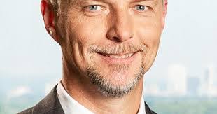 Doug Castle's Instagram, Twitter & Facebook