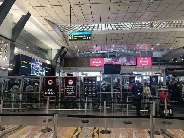 OR Tambo Int. airport experiencing passport processing delays: ACSA - SABC News - Breaking news, special reports, world, business, sport coverage of all South African current events. Africa's news leader.
