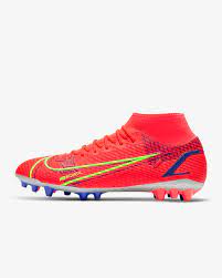 Nike fotbollsskor har varit ledande inom fotbollsvärlden sen de presenterades på marknaden för många år sedan. Fotbollssko For Konstgras Nike Mercurial Superfly 8 Academy Ag Nike Se