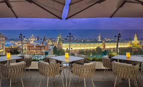This romantic and exciting destination has a very interesting neighborhood, with beautiful rooftop bars. Seven European Rooftop Bars That Have The Most Amazing Views