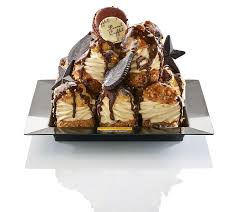 Profiteroles Glacees Vanille Sauce Chocolat Profiteroles Chocolat Macaron