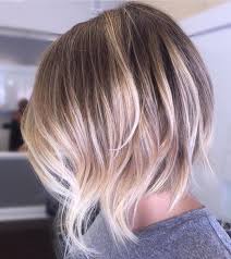 Des lowlights brun cendré subliment les cheveux gris et créent un beau volume. 40 Inspirations De Balayage Coiffures Mode Et Beaute Zenidees
