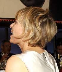 20 Flattering Bob Hairstyles For Women Over 50 Bob Hairstyles Short Wedding Hair Short Bob Hairstyles