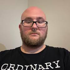 What are the best affordable food delivery options in Savannah for a family  with teenagers and a grandma?