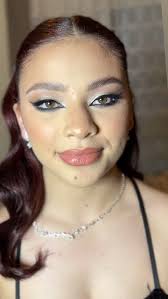 Maquillaje y peinado para baile de graduación ❤️