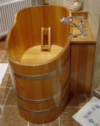 Wir entschieden uns für das lärchenholz. Holzwanne Selber Bauen Holzwanne Selber Bauen Badewannen Welches Material Ist Gestalten Sie Einen Mini Teich Mit Wasserspiel Mini Reid Mui