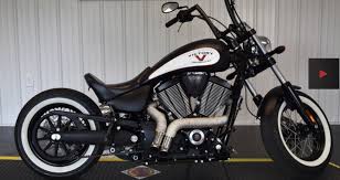 I'm gonna side mount the license plate, but i wanted to see if anyone had creative ways now that 2.5 rear fender crop looks awesome. Rear Fender Page 2 Victory Motorcycles Motorcycle Forums
