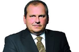 Noví primátori zarobia menej, Vallovi omylom schválili štyritisíc mesačne