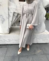 Gozde Feracelerden Glow Abaya Ozel Gunlerde Ve Gunluk Hayatta Sikca Tercih Ediliyor Sizlerinde Taleb Hijab Fashion Muslim Fashion Hijab Outfits Abayas Fashion