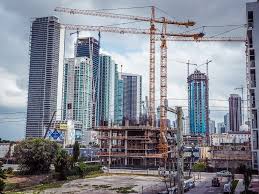 Das gebäude, das als champlain tower bekannt ist. Downtown Miami Wolkenkratzer Wohin Das Auge Reicht Travelpurrfect De