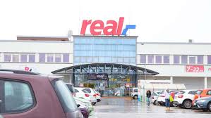The realreal is the leader in luxury resale and consignment. Supermarkt In Boblingen 60 Millionen Fur Den Real Markt Auf Der Hulb Stadt Und Kreis Boblingen Kreiszeitung Boblinger Bote